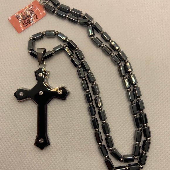 HÉMATITE CROSS PENDANT AND NECKLACE - Picture 6 of 8